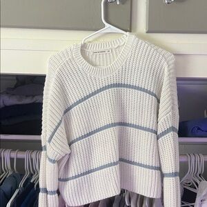 Women's White and Gray Striped Sweater